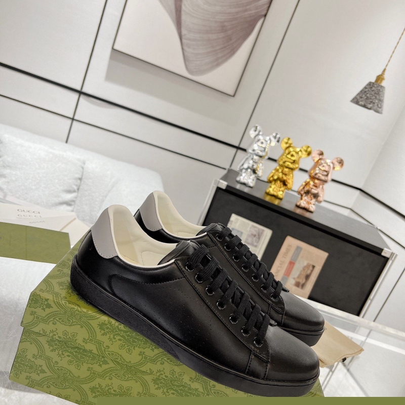 G*u*i casual shoes